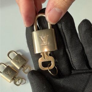Louis Vuitton Padlock & Key Set #306